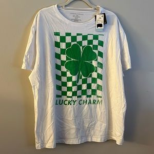 St. Patrick’s Day LUCKY CHARM Tee UNISEX L/XL Short Sleeve White & Green T-Shirt